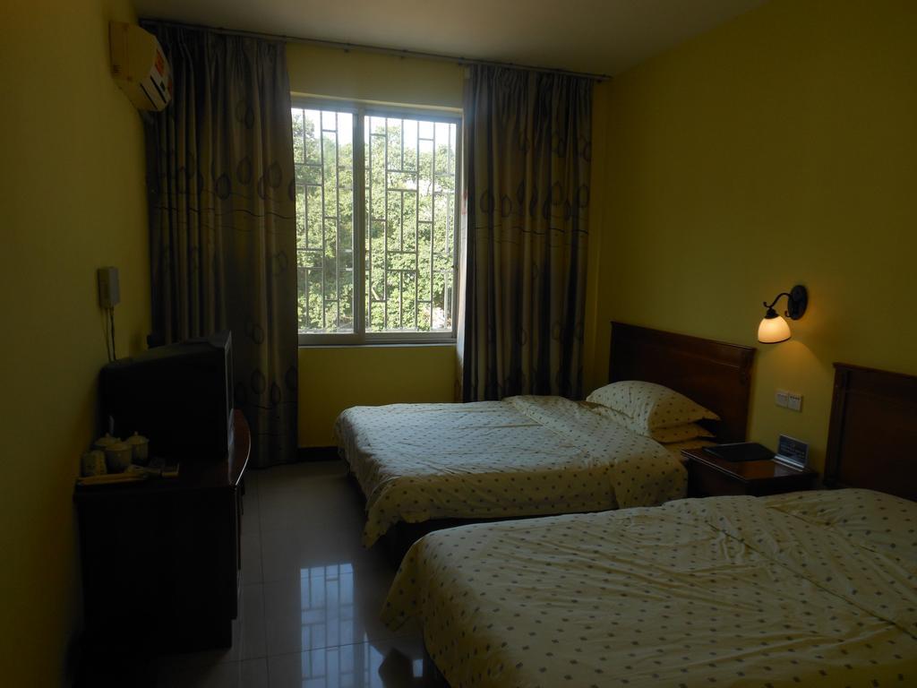Yangshuo Travellers Land Youth Hostel Dış mekan fotoğraf