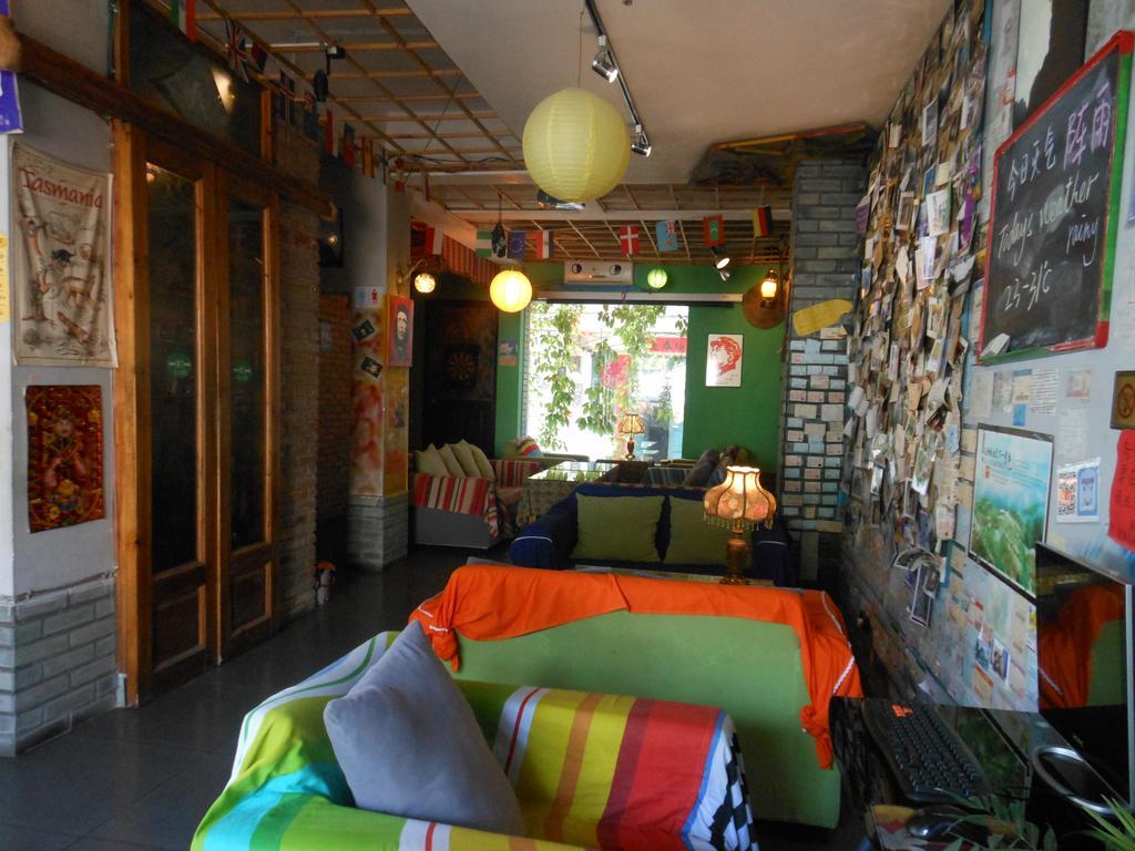 Yangshuo Travellers Land Youth Hostel Dış mekan fotoğraf