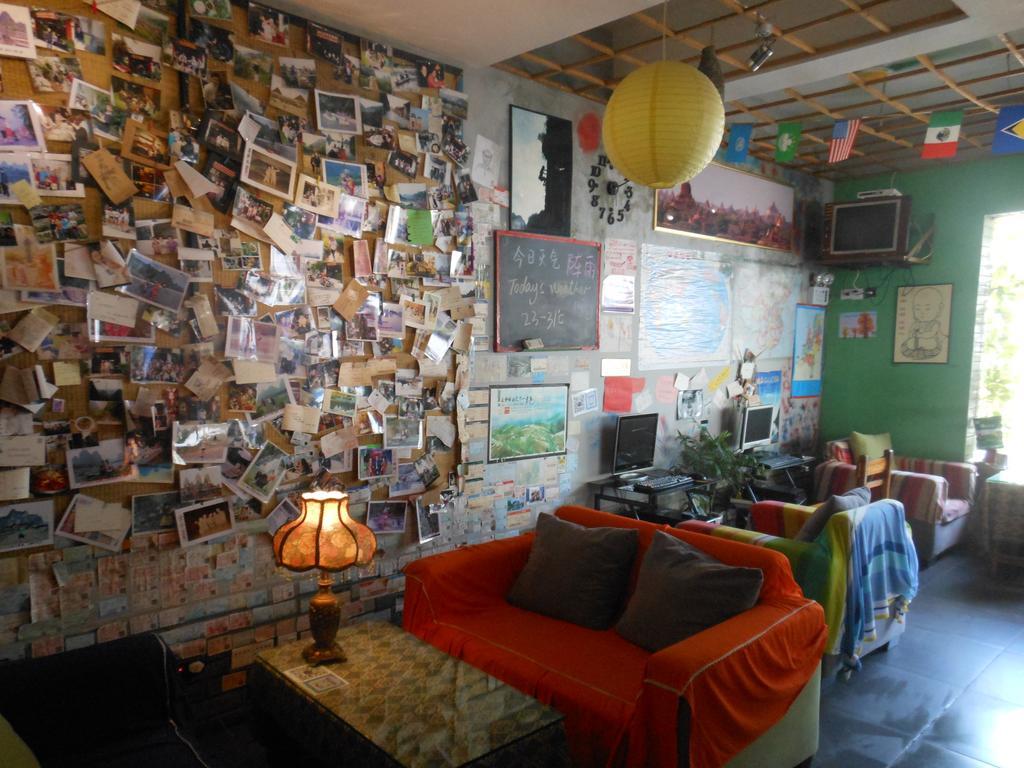 Yangshuo Travellers Land Youth Hostel Dış mekan fotoğraf