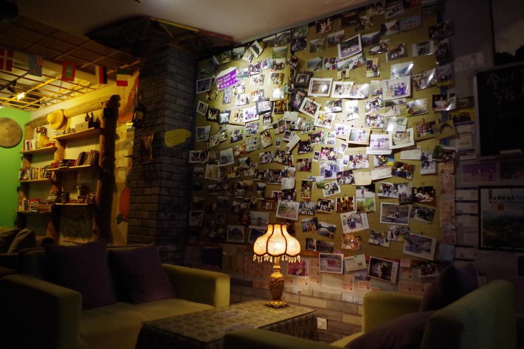 Yangshuo Travellers Land Youth Hostel Dış mekan fotoğraf