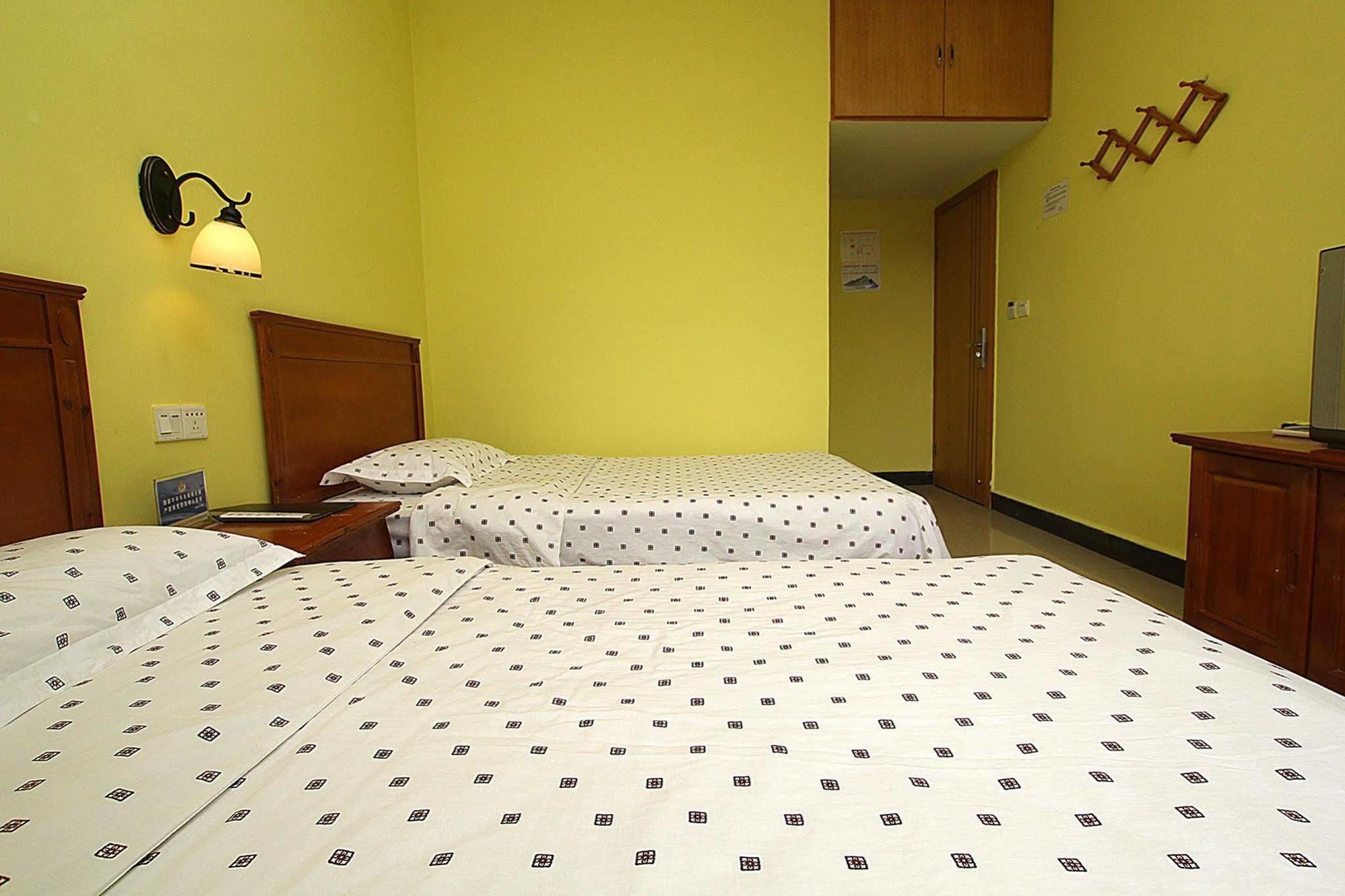 Yangshuo Travellers Land Youth Hostel Dış mekan fotoğraf